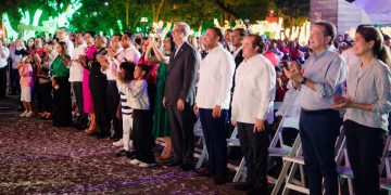 Presidente Abinader inaugura Villa Navidad 2024, un espacio que captura la magia de la temporada