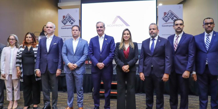 Presidente Abinader respalda la plataforma “Construyendo RD” para dominicanizar la mano de obra en la construcción