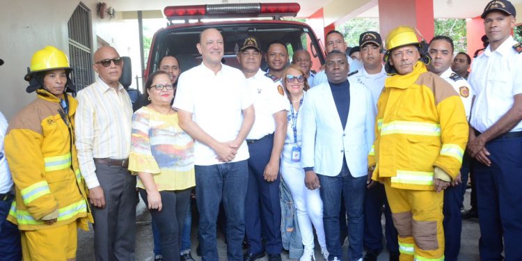 Alcaldía de Santiago reabre estación de bomberos de Nibaje para fortalecer la seguridad ciudadana