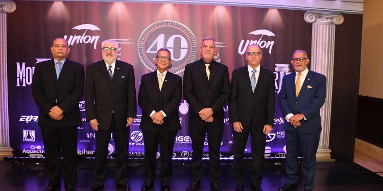 Unión de Farmacias celebra su 40 aniversario con la entrega de los Premios «Mortero de Oro»