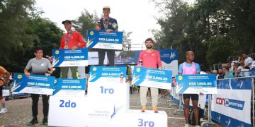 Álvaro Abreu y Soranyi Rodríguez brillan en el Maratón Monumental Primer Santiago de América 2024