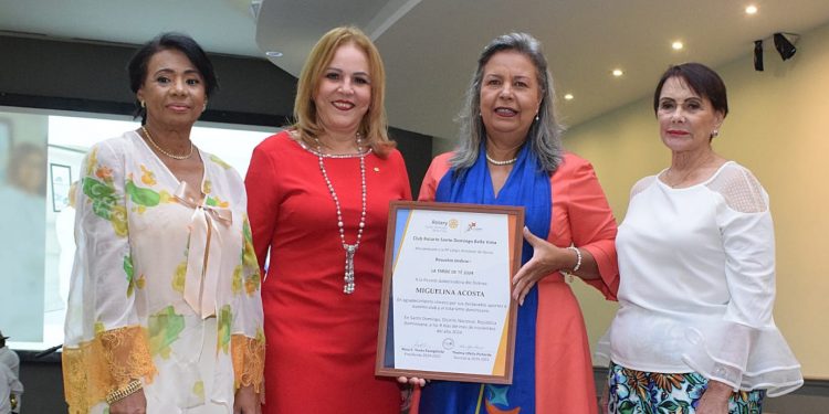 Club Rotario Santo Domingo Bella Vista celebra con éxito su «Tarde de Té» en honor a Miguelina Acosta