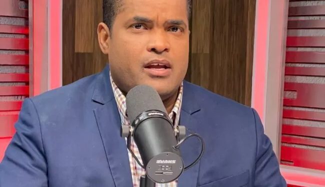 Valentín Pérez critica a Dio Astacio por renombrar calle en Los Minas: “Es un reconocimiento al Lápiz, no a Palín”
