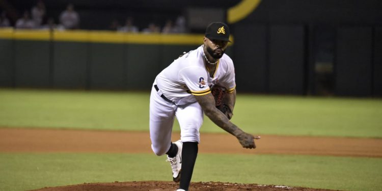 Águilas avasallan a Leones y empatan en tercera posición del torneo 2024-2025