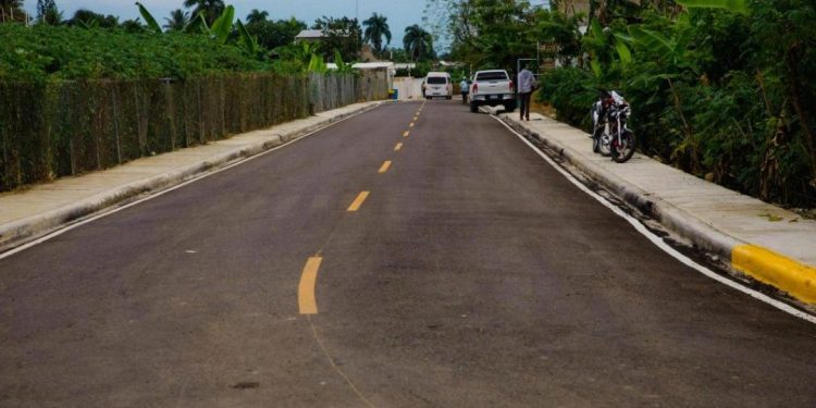 Aneudy Calderón destaca obras entregadas por el presidente Abinader en Puñal