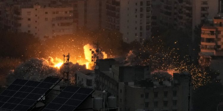 Israel acuerda cese al fuego con Hezbolá en el Líbano: Tregua mediada por EE.UU. y Francia