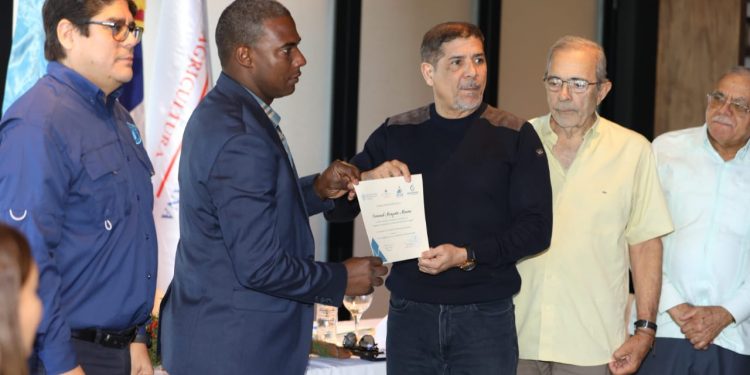 Agricultura y FAO fortalecen sostenibilidad agropecuaria con capacitación a extensionistas