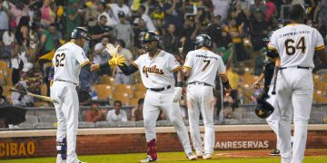Águilas vencen a las Estrellas y logran el primer lugar en la LIDOM