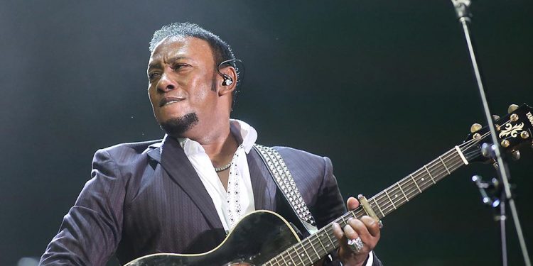 Anthony Santos promete un espectáculo épico el 28 de diciembre en Santiago