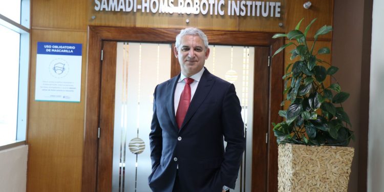 Ayuntamiento de Santiago declara al Dr. David Samadi como “Hijo Adoptivo”