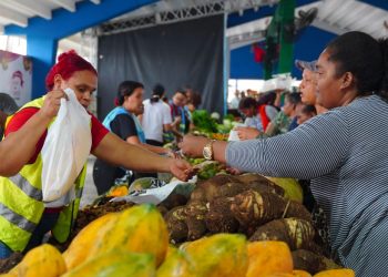 Más de 100 mil personas adquirieron productos para la cena de Nochebuena en la Feria Navidad del Cambio con el Inespre en la Ciudad Ganadera