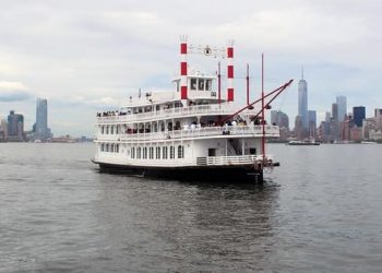 Dominicanos NYC celebrarán aguinaldo navideño sobre el río Hudson para despedir 2024