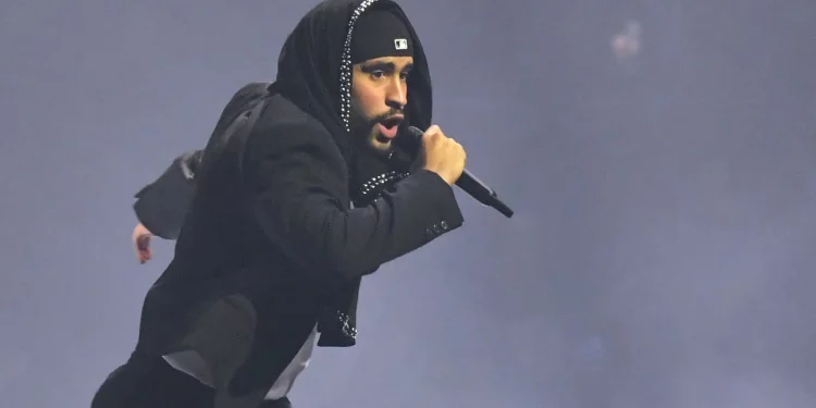 Bad Bunny agota las entradas para los 30 conciertos que realizará en Puerto Rico