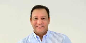 Abel Martínez enfatiza la importancia de invertir en la juventud dominicana