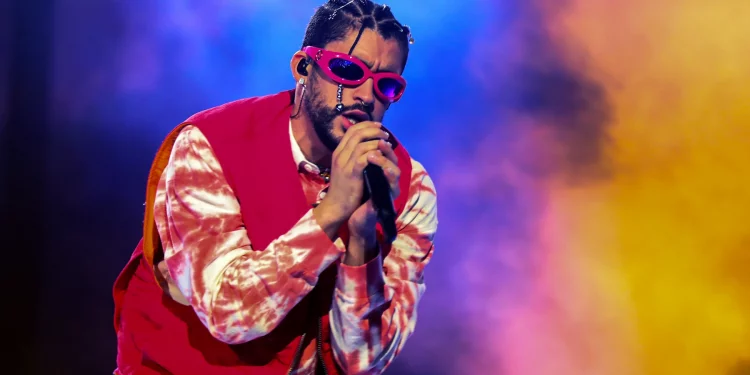 Bad Bunny describe los cambios que ha experimentado Puerto Rico como resultado de la gentrificación