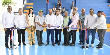 Banreservas y Fundación Padre Rogelio inauguran polideportivo en Villa Juana para fomentar la integración juvenil