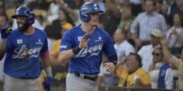 Licey aplasta a las Águilas y mantiene el liderato
