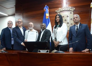 Alcaldía de Santiago reconoce a José Guillermo Sued como “Hijo Distinguido” del municipio
