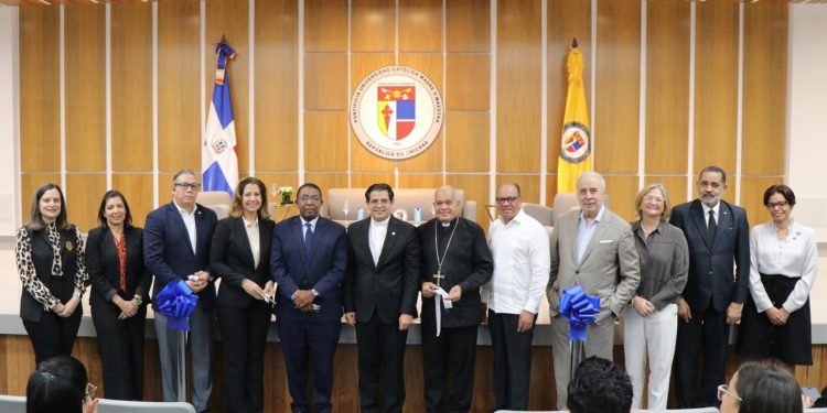 La PUCMM inaugura un auditorio avanzado y lanza proyectos de transformación digital