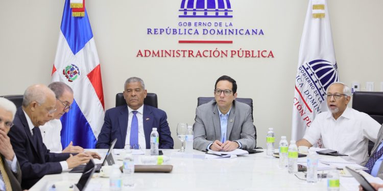 Avanzan los preparativos para la fusión del Minerd y el Mescyt en un solo ministerio