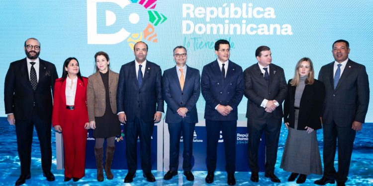 Firma de acuerdo para un nuevo hotel y parque temático en Punta Bergantín