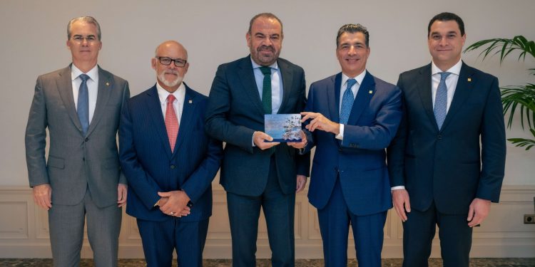 AFI Popular y AFP Popular reconocen a Meliá Hotels International por innovadora operación financiera