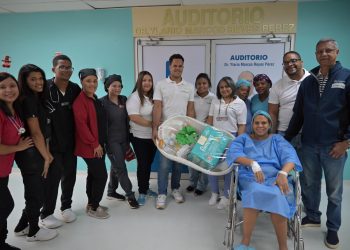 SeNaSa entrega canastillas a los primeros bebés del 2025 por tercer año consecutivo