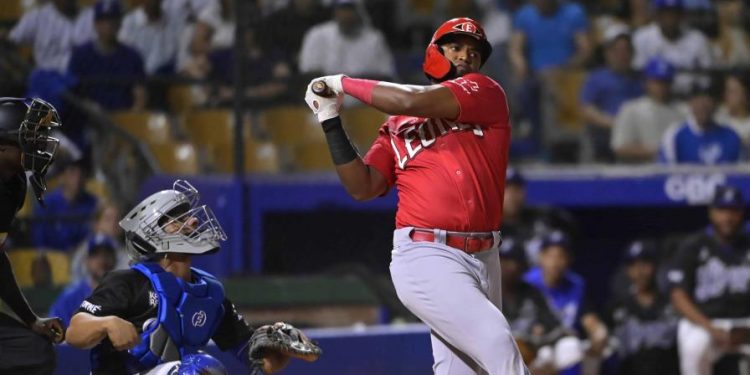 Leones del Escogido a un paso del título tras superar al Licey