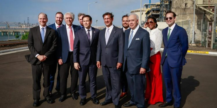 AES Panamá lidera la transformación energética regional con la visita del Secretario de Estado de EE.UU.