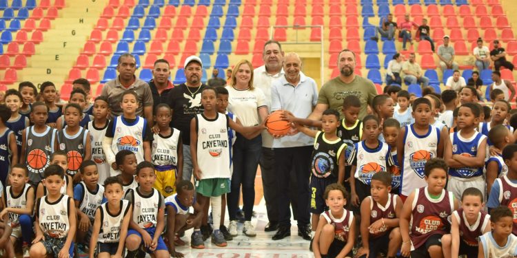 ASOBAE dedica torneo Mini Benjamín a CoopProspera en Moca