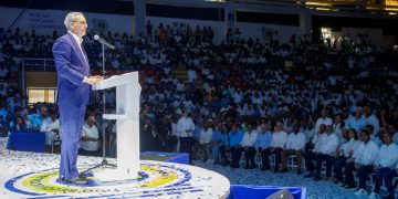 Abinader destaca el rol del PRM en la transformación y renovación política del país