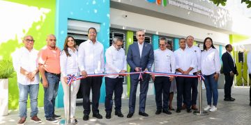 Presidente Abinader inaugura innovadora unidad de atención para niños con necesidades especiales en Santo Domingo