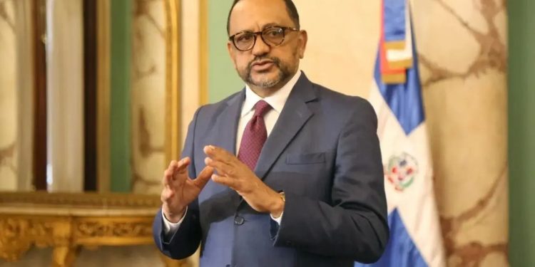Consultor jurídico del Ejecutivo aclara uso del término «zar» por parte del presidente Abinader