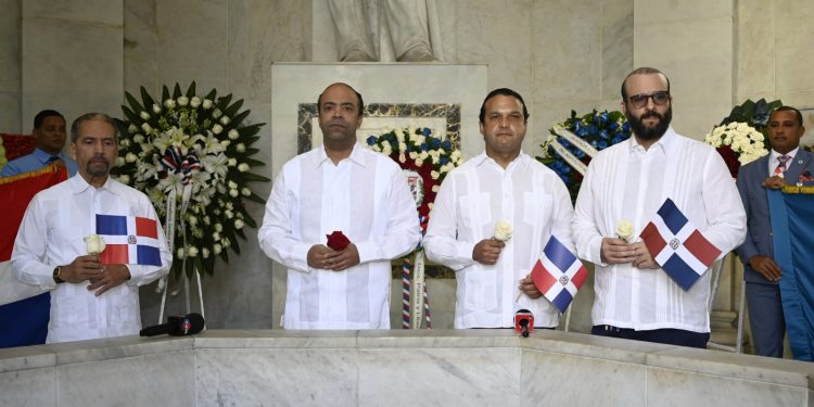 Banreservas rinde homenaje a los Padres de la Patria en el 181 aniversario de la Independencia