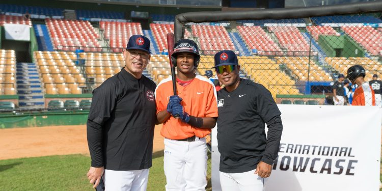 Internacional Showcase MLB 2025: Prospectos muestran su talento en República Dominicana