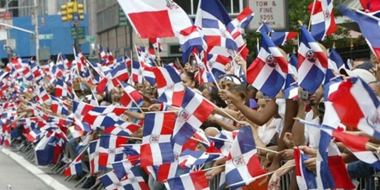 Dominicanos en NY demandan del Gobierno RD apoyo inmediato a quisqueyanos deportados desde EUA