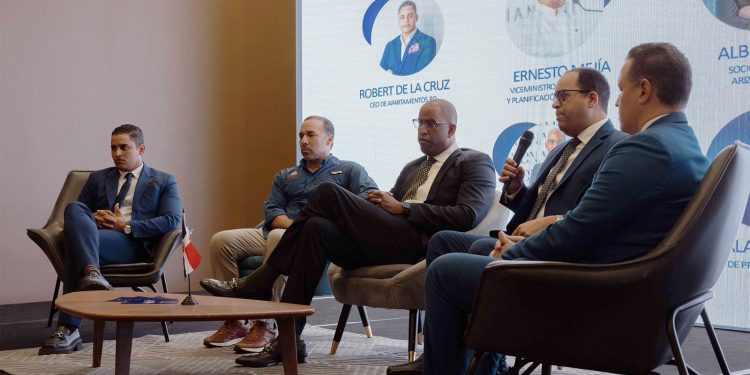 Foro sobre el futuro del sector inmobiliario reúne a expertos en Santo Domingo