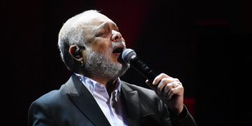 «Francisco Céspedes Sinfónico» deslumbra en Santo Domingo con un espectáculo lleno de romanticismo y nostalgia