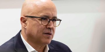 Domínguez Brito alerta sobre la escalada de precios en alimentos y exige acción gubernamental