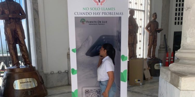 «Dilo Hoy»: La campaña de Fuente de Luz que incentiva a expresar amor y gratitud en Santiago
