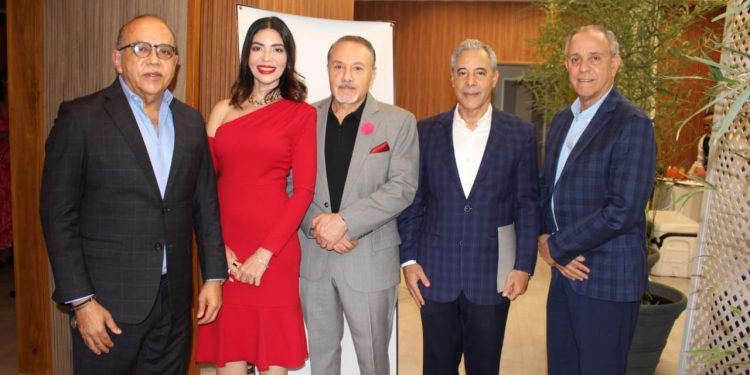 Fundación Cenicardio celebra conferencia benéfica «El amor al prójimo, Dios y la familia»