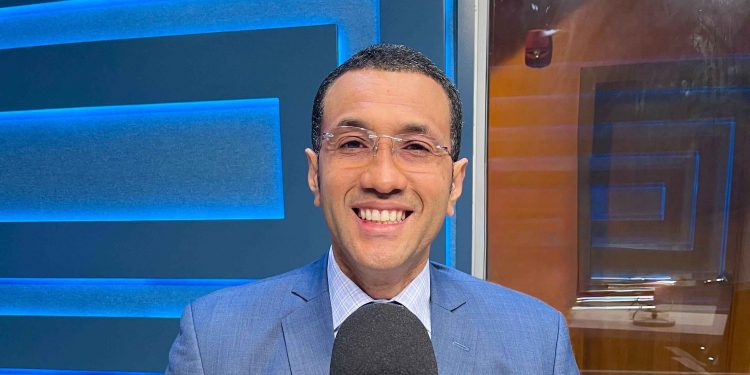 Juan Valdez llama a Luis Miguel De Camps a aliarse con los docentes para una educación efectiva