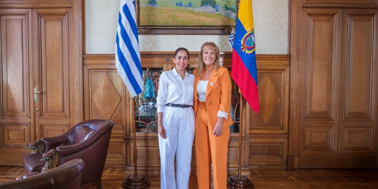 Luisa González, invitada especial al cambio de mando presidencial en Uruguay