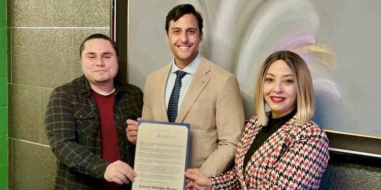 Congreso de EE.UU. honra a Raymond Rodríguez por su compromiso con el desarrollo social