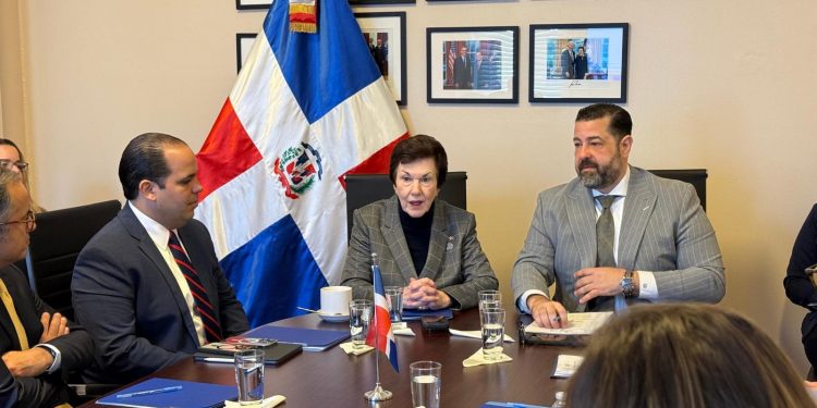 República Dominicana refuerza su posición como líder regional en exportaciones de insumos médicos a EE.UU. en 2024