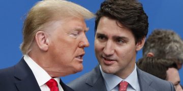 Trump suspende temporalmente los aranceles a México y Canadá tras negociaciones con líderes