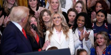 Trump firma decreto que excluye a atletas transgénero de competiciones femeninas