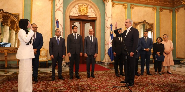 Yeni Berenice Reynoso juramentada como nueva Procuradora General de la República por el Consejo Nacional de la Magistratura
