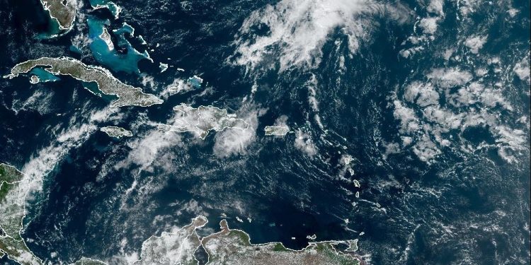 Indomet anuncia aguaceros con tronadas y ráfagas de viento en gran parte del territorio dominicano