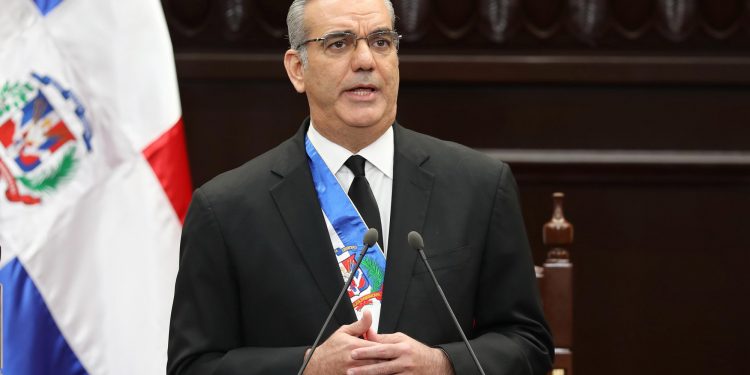Presidente Abinader destaca avances significativos en empleo y salarios en su discurso de Rendición de Cuentas
